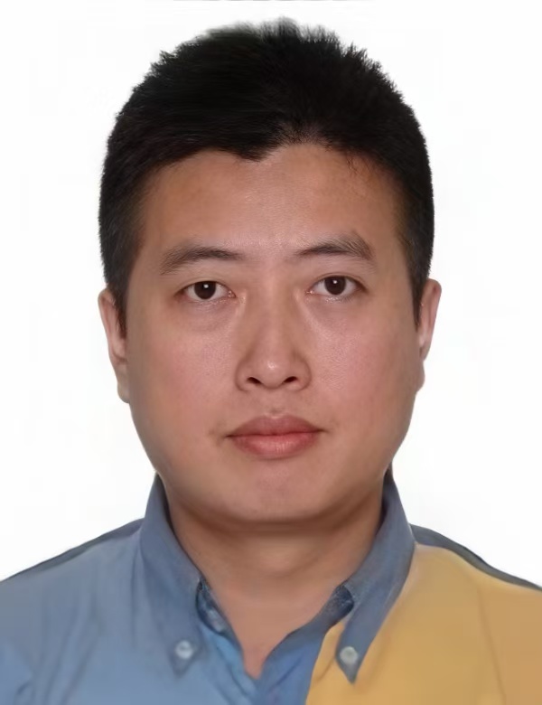 罗俊